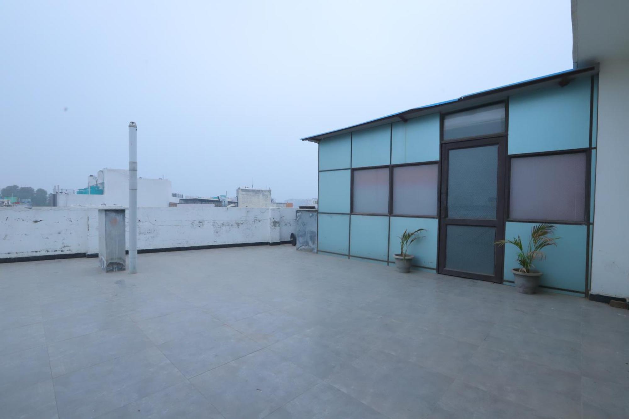 Hotel Almora Inn - Near By Delhi International Airport - With Free Airport Pickup And Drop 新德里 外观 照片