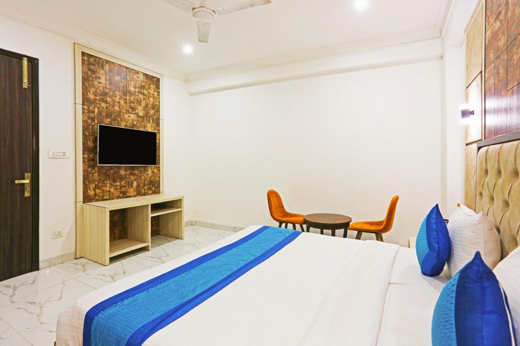 Hotel Almora Inn - Near By Delhi International Airport - With Free Airport Pickup And Drop 新德里 外观 照片