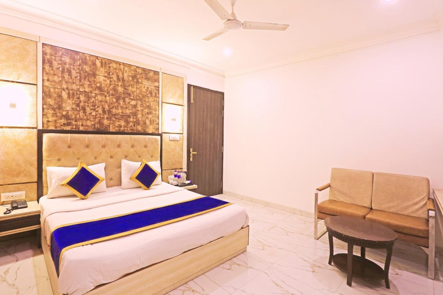 Hotel Almora Inn - Near By Delhi International Airport - With Free Airport Pickup And Drop 新德里 外观 照片