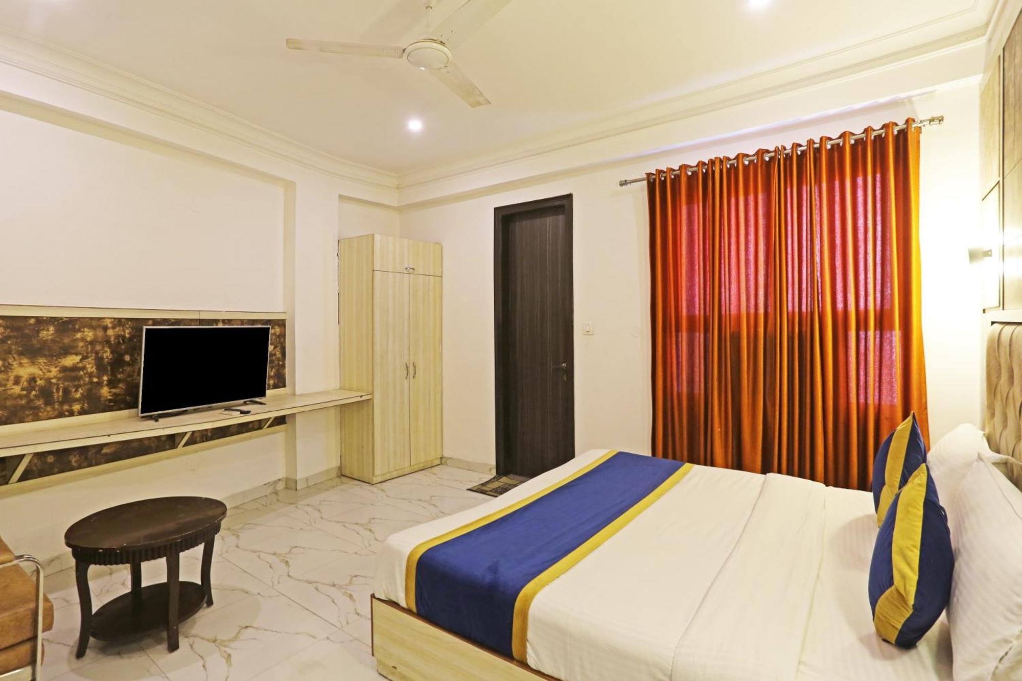 Hotel Almora Inn - Near By Delhi International Airport - With Free Airport Pickup And Drop 新德里 外观 照片